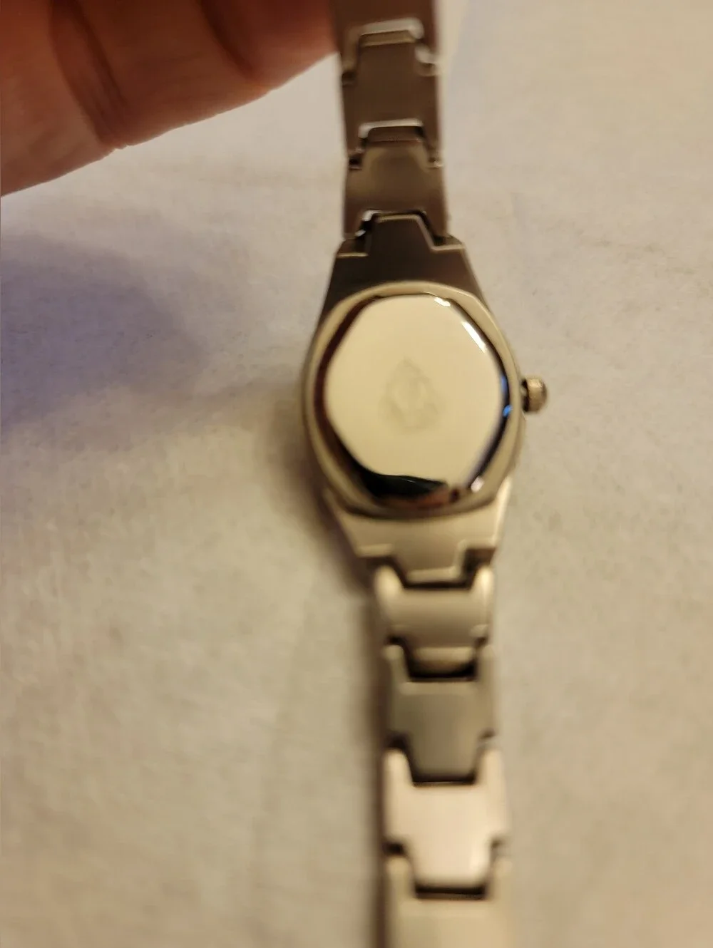 Like New- Gucci Quartz Women's Watch